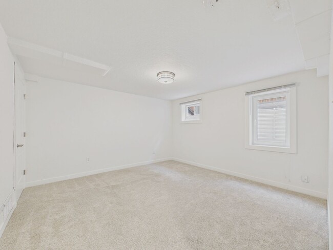 Building Photo - 1356 S Milwaukee St