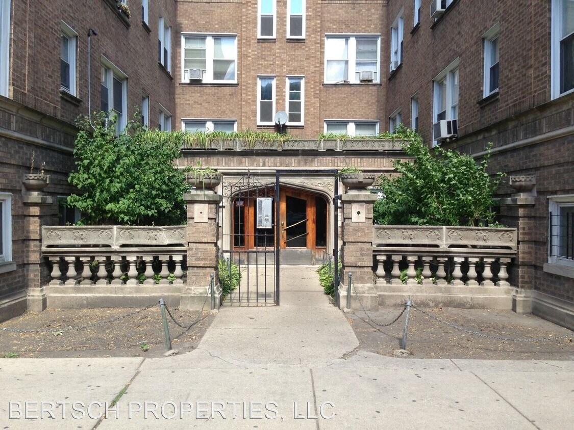 Primary Photo - 3334-3344 W Ainslie St