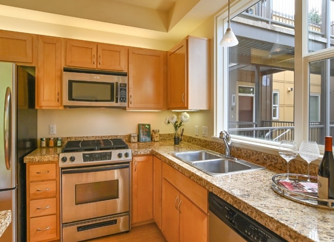 Building Photo - 347 Rustic Pl