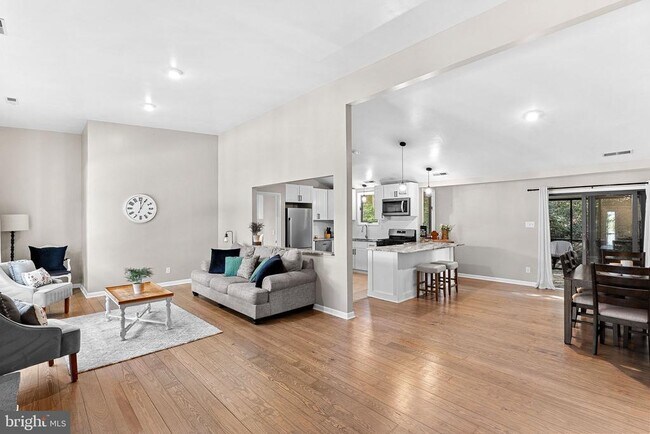 Foto del edificio - 862 Carrier Dr