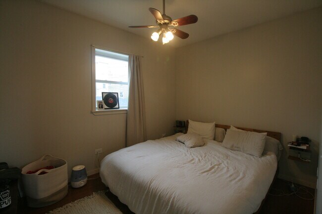 Bedroom 1 - 4041 N Monticello Ave