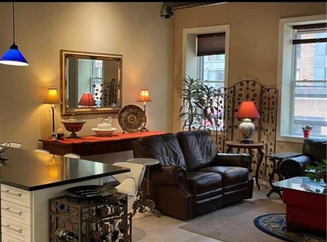Sala de estar - 13 S Barstow St