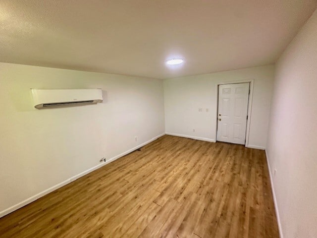 Livingroom - 509 E Stevens St