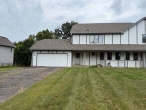 Building Photo - 2245 Mahogany Way