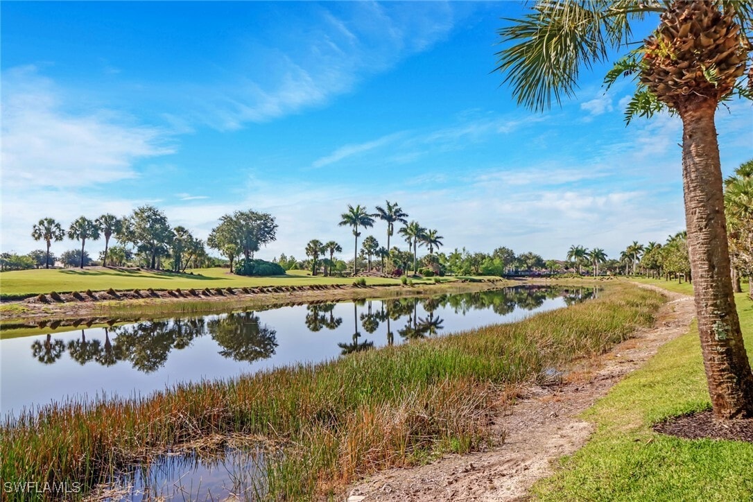 Foto del edificio - 10270 Heritage Bay Blvd