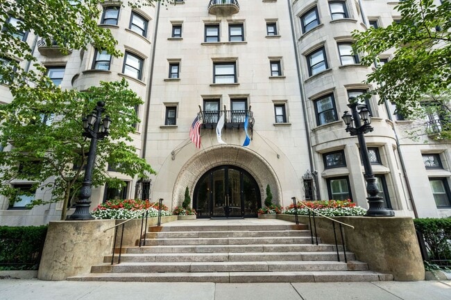 Building Photo - 416 Commonwealth Ave