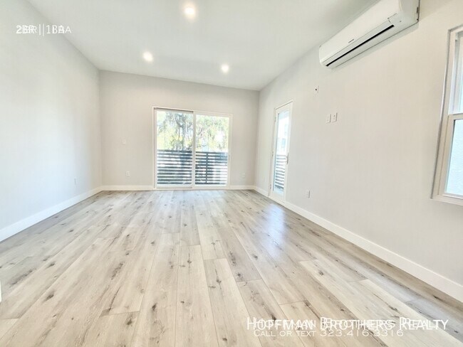 Foto del edificio - 141 N Swall Dr