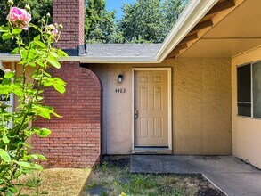 Building Photo - 4483-4485-4485 Campbell Dr SE