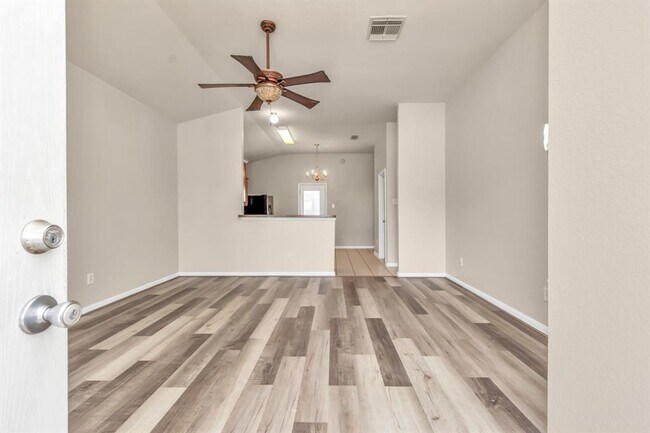 Building Photo - 23703 Jasmine Terrace Dr