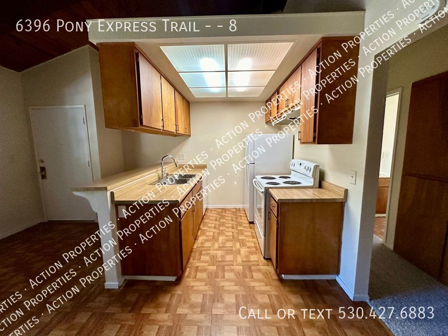 6396 Pony Express Trail Unit 8, Pollock Pines, CA 95726 Room for Rent