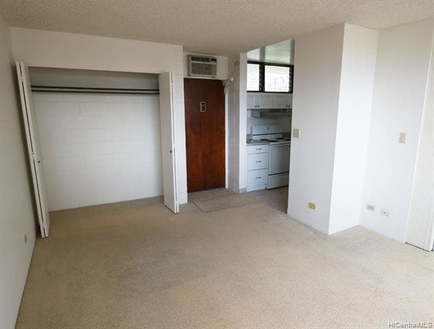 Building Photo - 1040 Kinau St