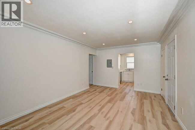 Building Photo - 433 Guelph St