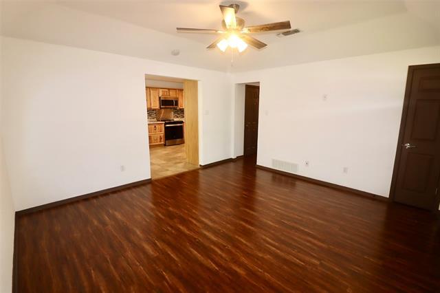 Foto del edificio - 308 W 5th St