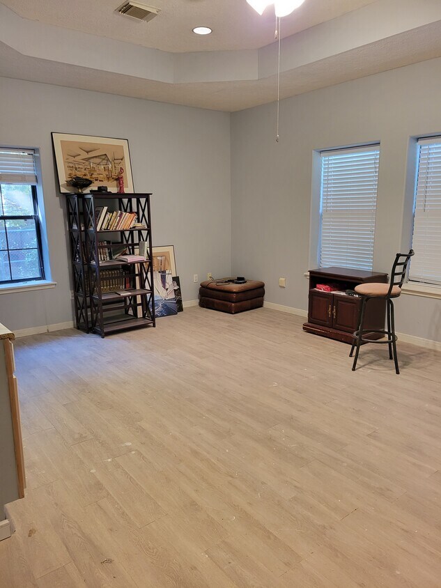 3405 W Country Club Dr, Shoreacres, TX 77571 House Rental in