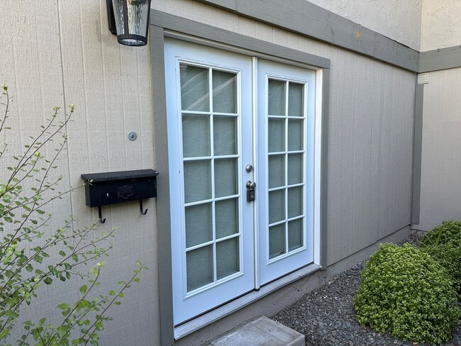 Photo - 5348 Elrose Ave Apartment