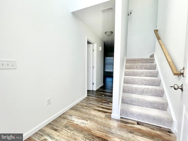 Building Photo - 56 Black Cherry Dr