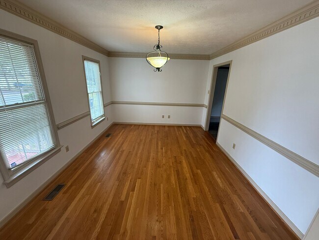 Foto del edificio - 8207 Whirlaway Dr