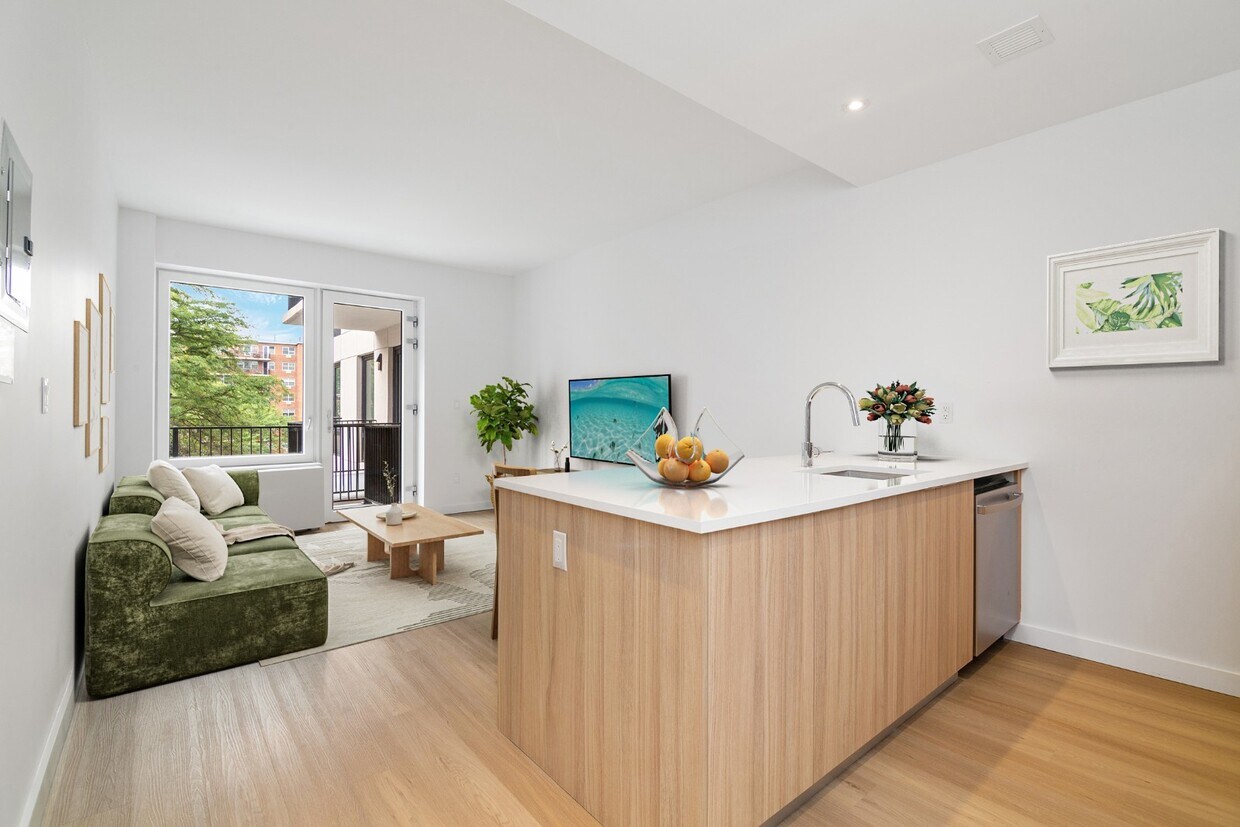 718282 Parsons Blvd Unit 315, NewYorkCity, NY 11365 Room for Rent in