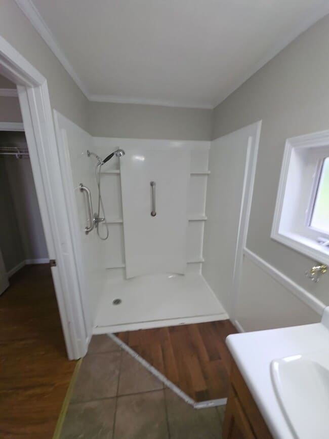 Building Photo - 3 Bedroom / 2 Bath – Accessible Home in Algood