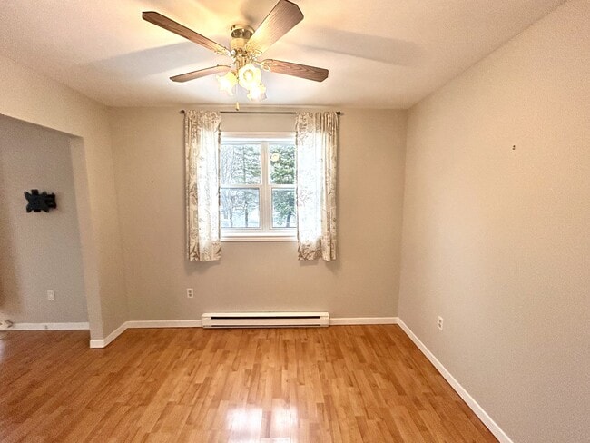 Building Photo - 42 Waterford Heights N