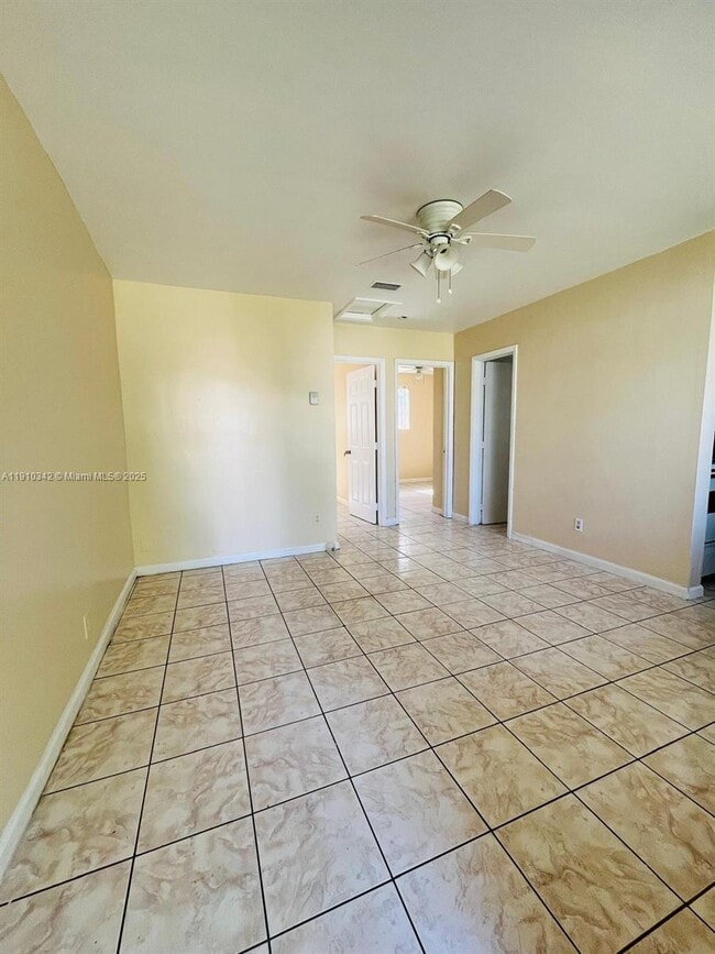 Foto del edificio - 125 NW 12th Ave