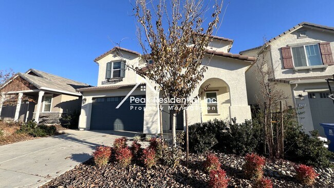 Building Photo - Spacious 5bd/3ba Folsom Home!