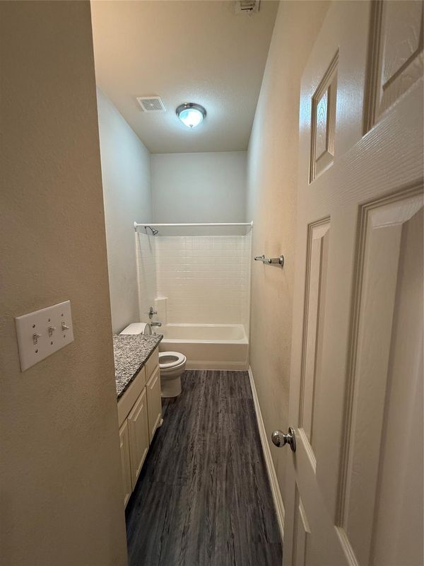 Foto del edificio - 7341 Chambers Ln