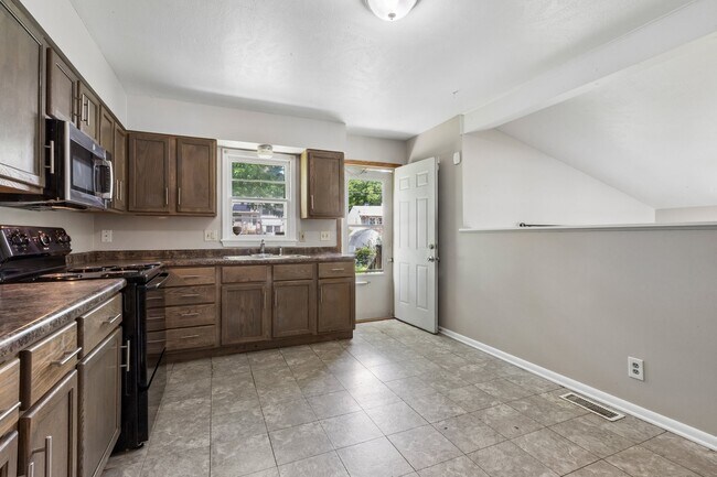 Foto del edificio - 6006 N 68th St