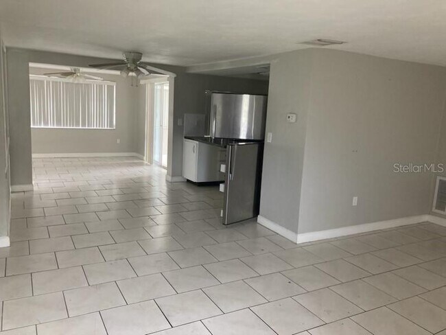 Building Photo - 3037 Astral Ln