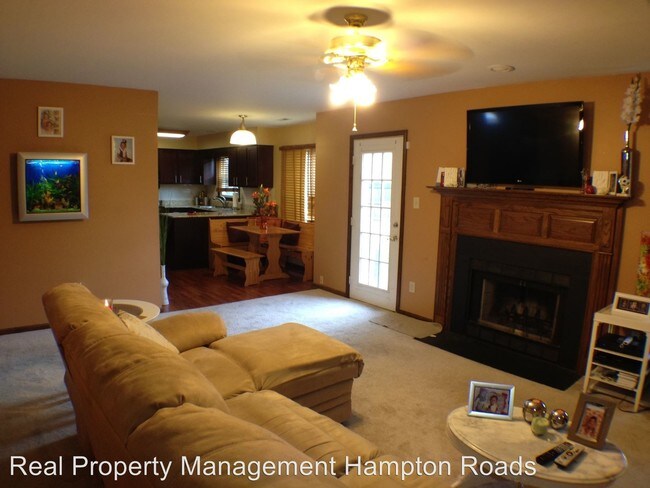 Building Photo - 2208 Fort Belvoir Dr