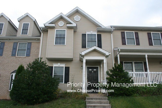 Primary Photo - 1326 Old Windmill Cir