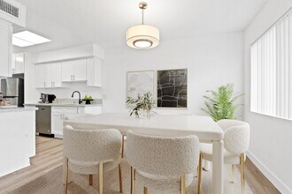 Interior Photo - Rexford Drive Apartments