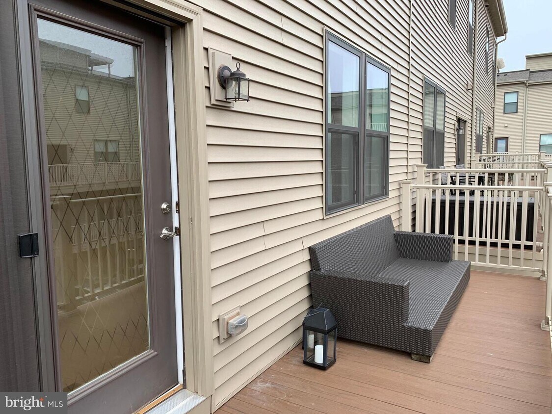Primary Photo - 20496 Milbridge Terrace