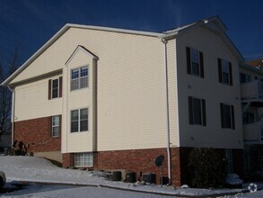 Building Photo - 105 Huckleberry Heights Dr