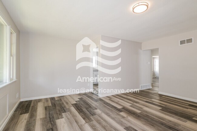 Foto del edificio - 4424 S 39th St