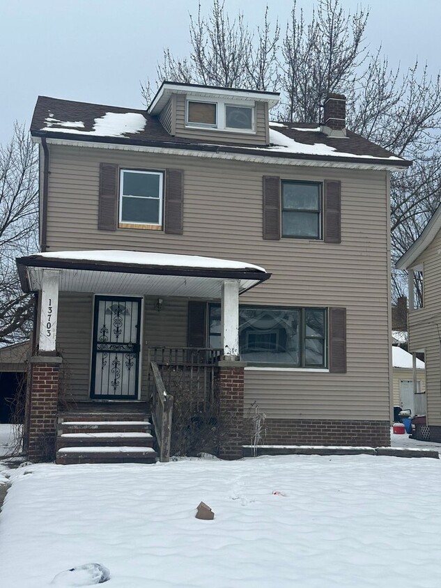 Primary Photo - Single Family Home in Garfield