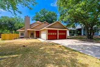 Building Photo - 2403 Monarch Dr