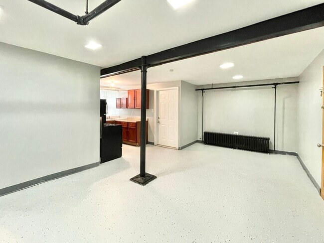 Building Photo - 3717 W Belden Ave