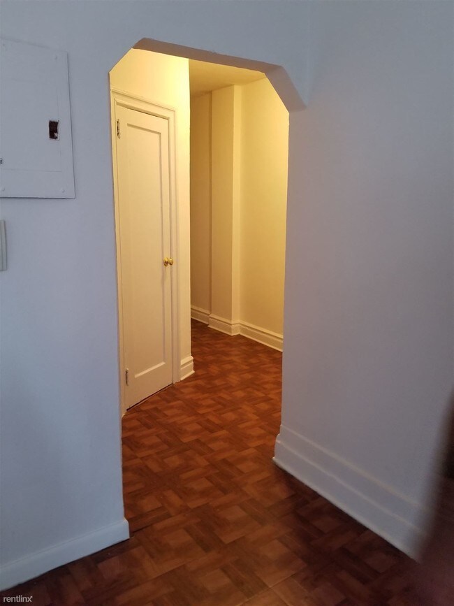 Building Photo - 1 br, 1 bath  - 1250 Morris Ave