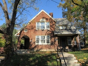 Building Photo - 24-26-26 W Patterson Ave