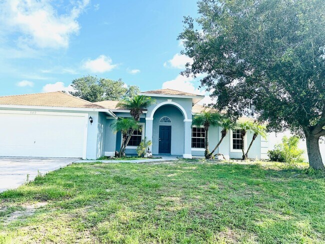Foto del edificio - 549 SW Prater Ave