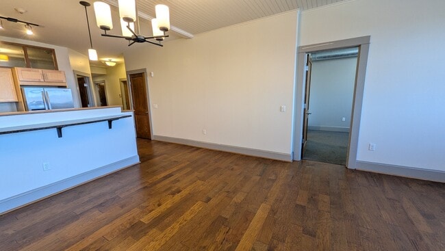 Building Photo - 149 Swan St