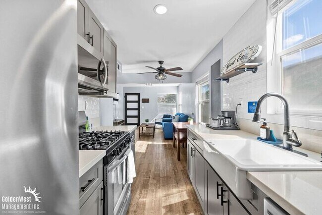 Foto del edificio - Modern 2Bdm 1Ba Downstairs Unit in North Park!