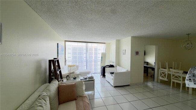 Foto del edificio - 16909 N Bay Rd
