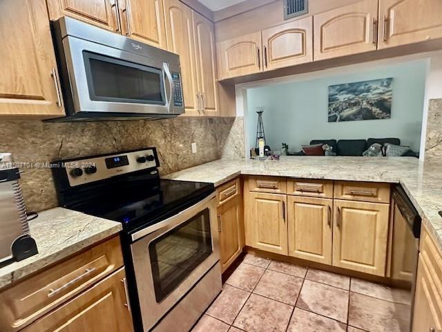 Building Photo - 9410 Live Oak Pl