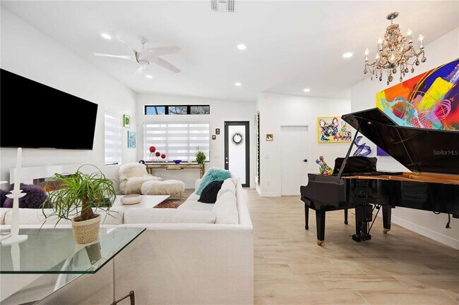 Foto del edificio - 7520 N Coolidge Ave