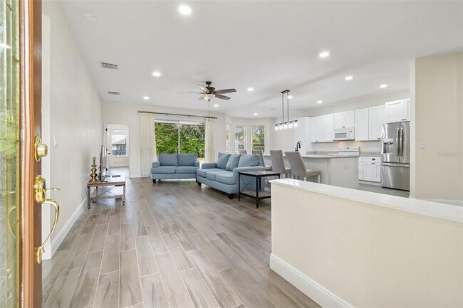 Foto del edificio - 3311 Stonebridge Trail