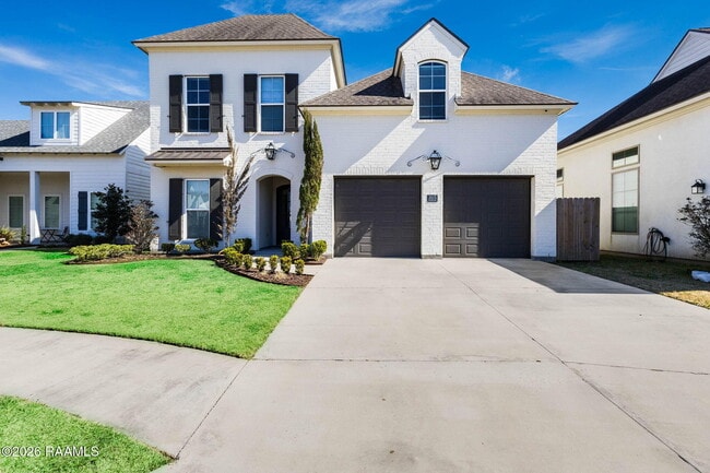 Building Photo - 315 San Marcos Dr