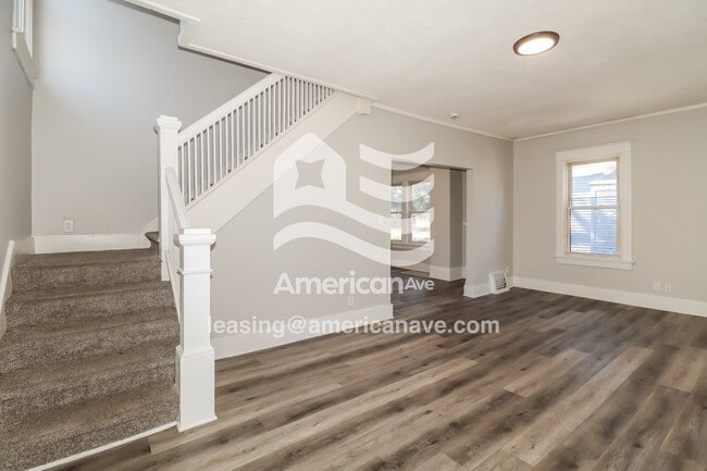 Foto del edificio - 619 W Cleveland Ave