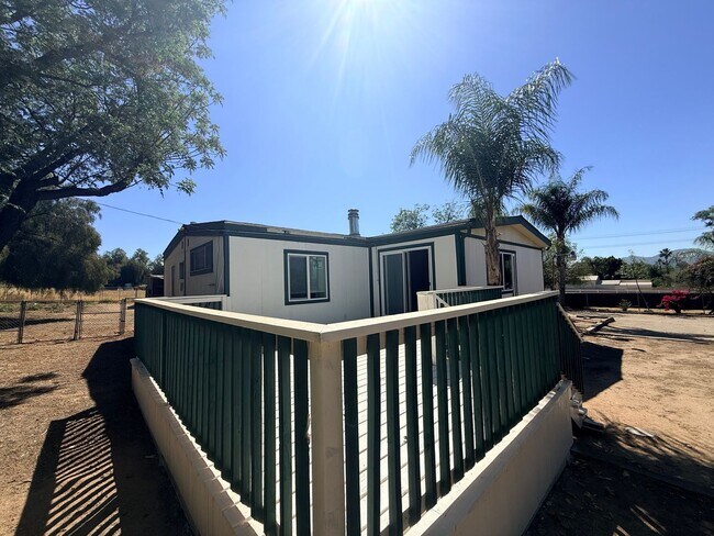 Foto del edificio - Perfect home in the perfect location!